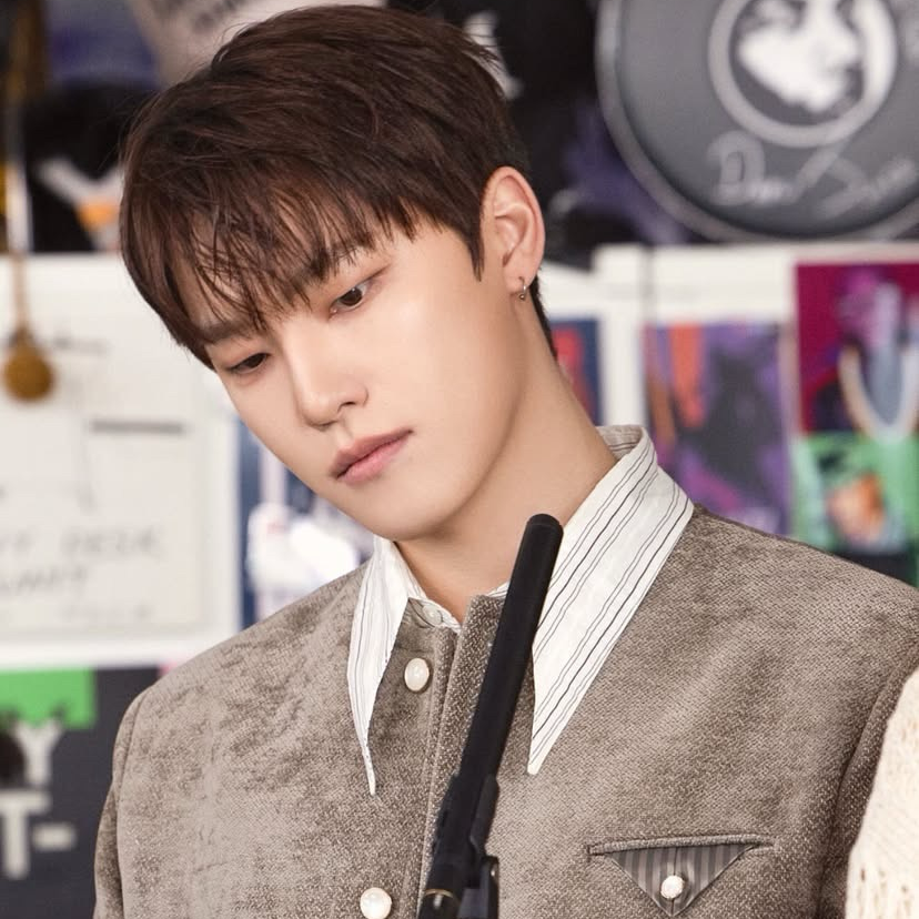 Recent activity shot of Dino (SEVENTEEN)