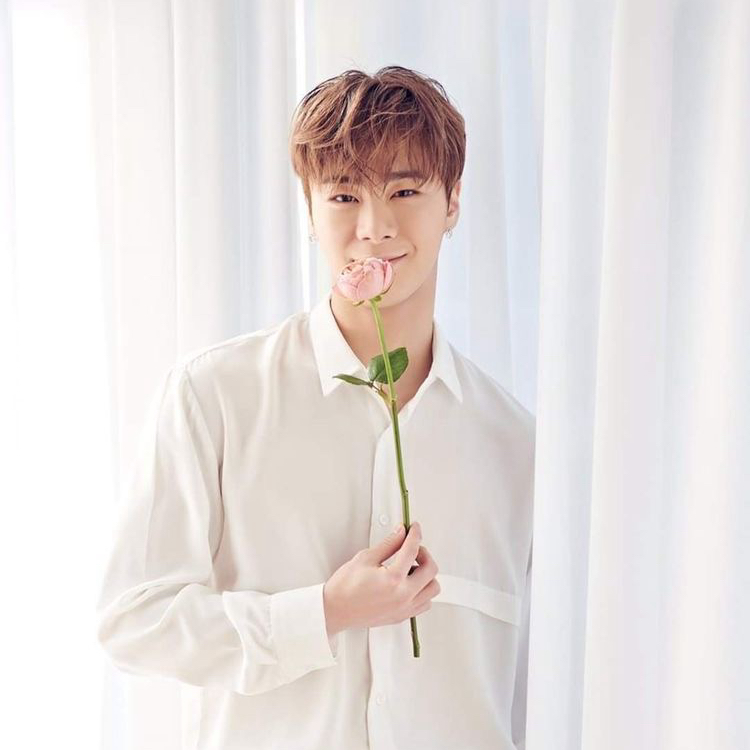 Behind-the-scenes cut of Moonbin (ASTRO)