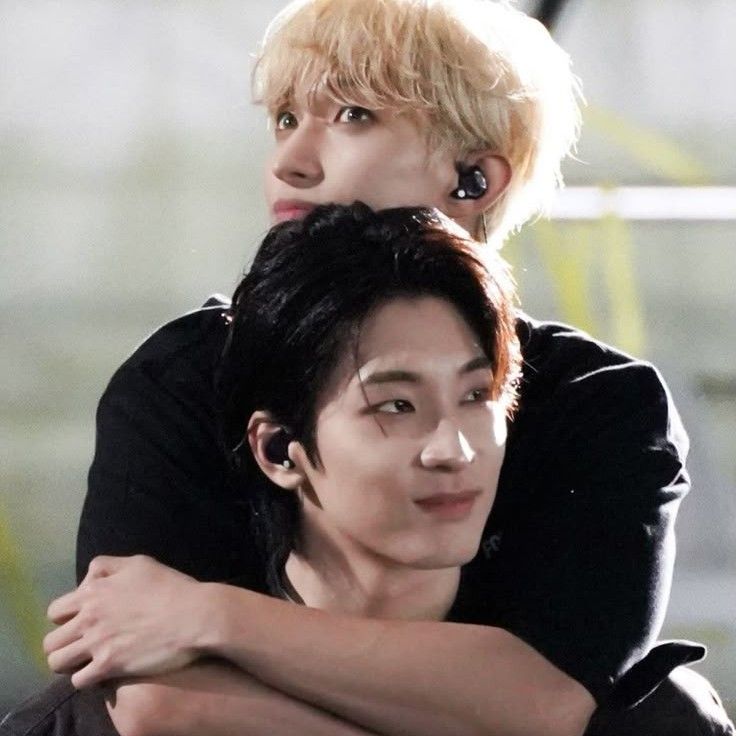 Recent activity shot of Wonwoo (SEVENTEEN)