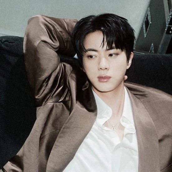 진 (방탄소년단)의 최신 사진
