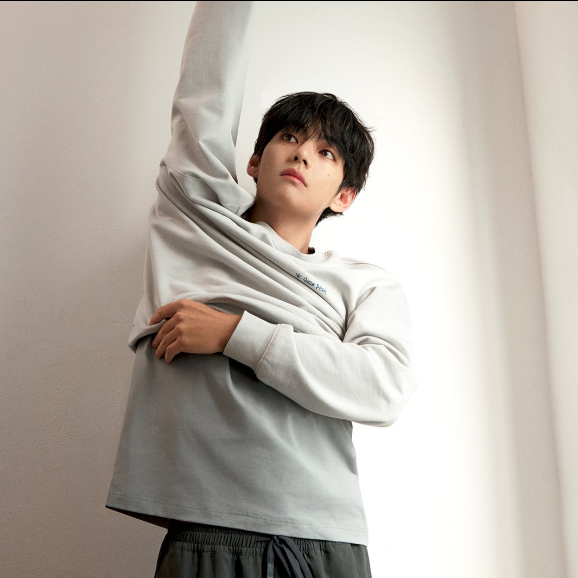 V (BTS)の最近の活動写真