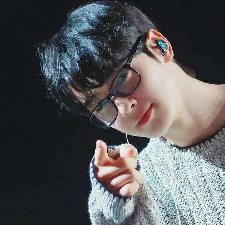 Behind-the-scenes cut of Eunwoo (ASTRO)