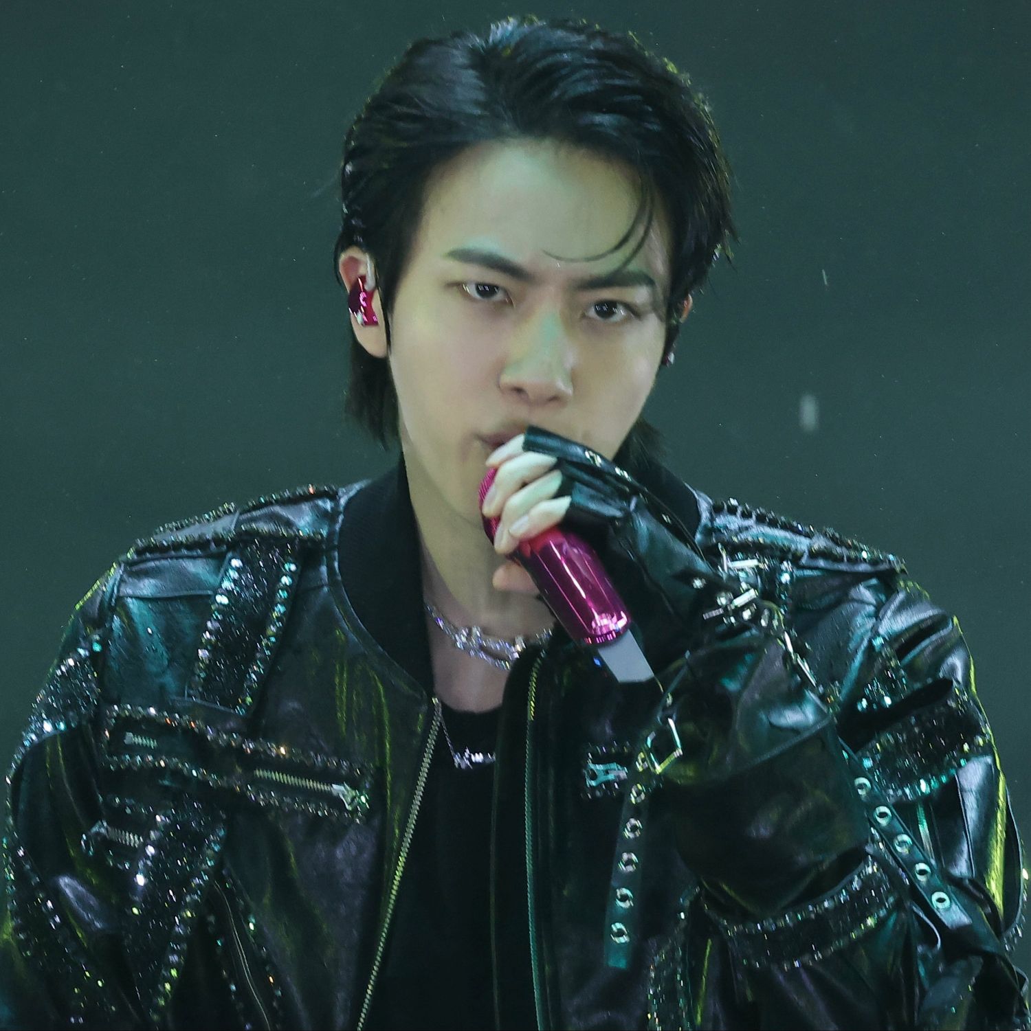 Foto aktivitas terbaru Jin (BTS)