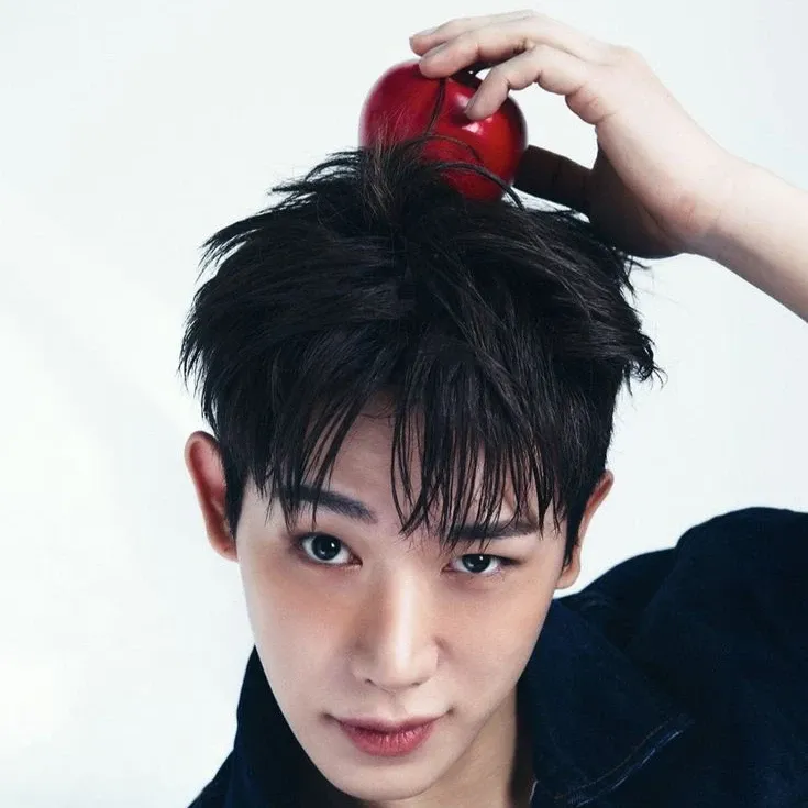 Behind-the-scenes cut of Wonho