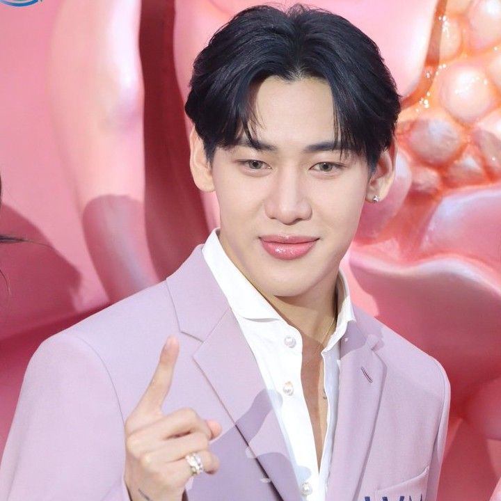 Latest photo of Bambam (GOT7)