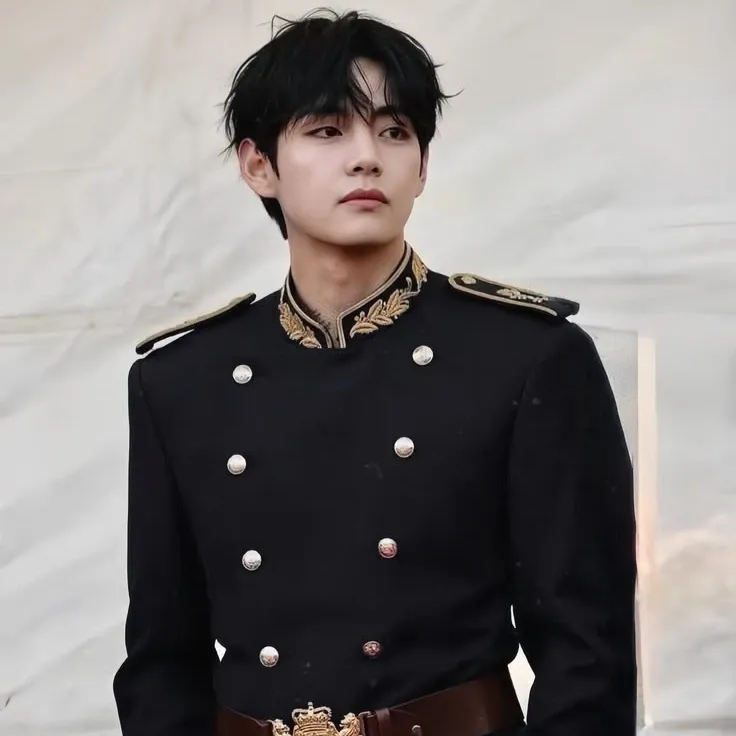 A moment captured by V (BTS)'s fan