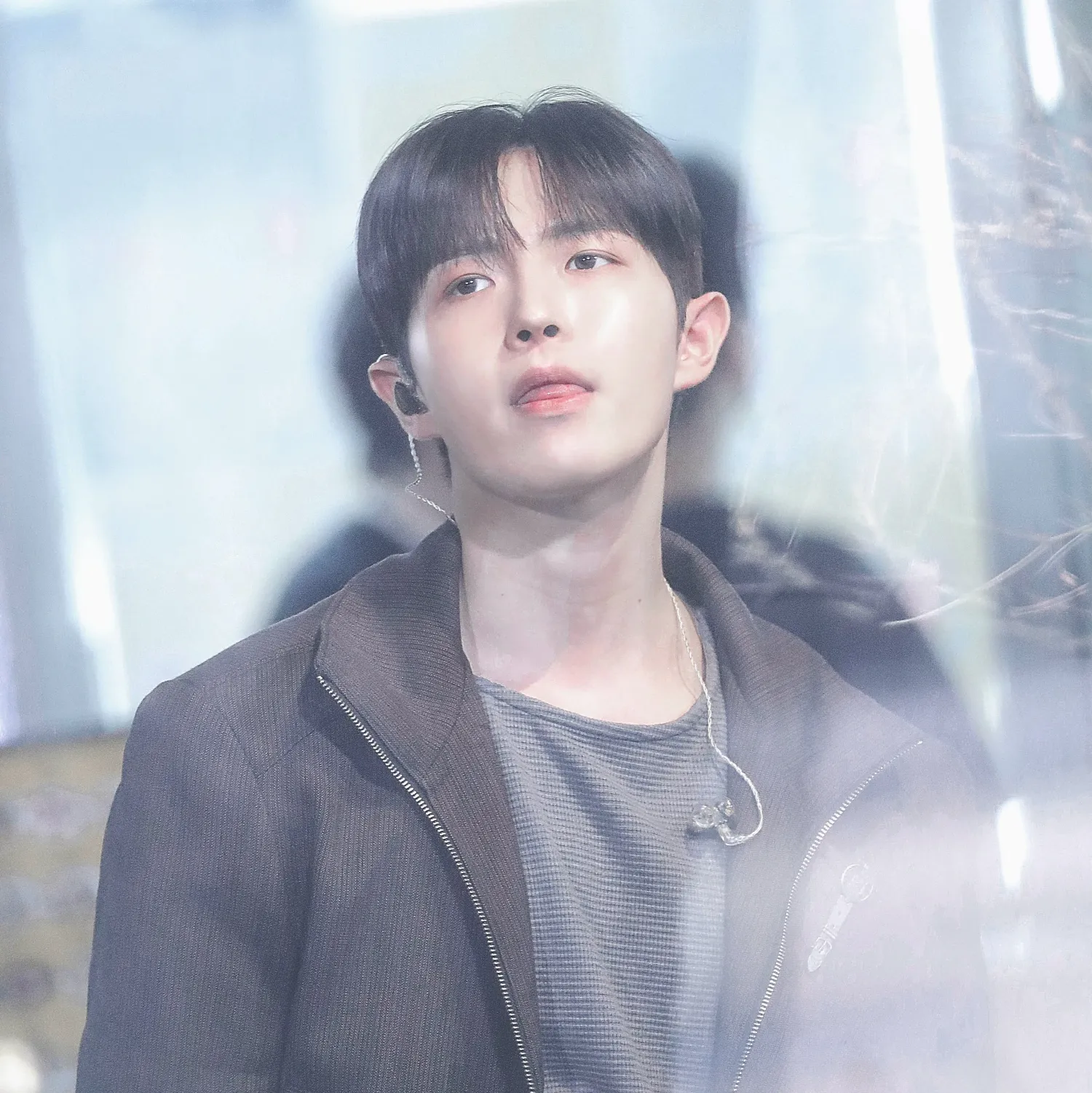 Potret di balik layar Kim Jaehwan