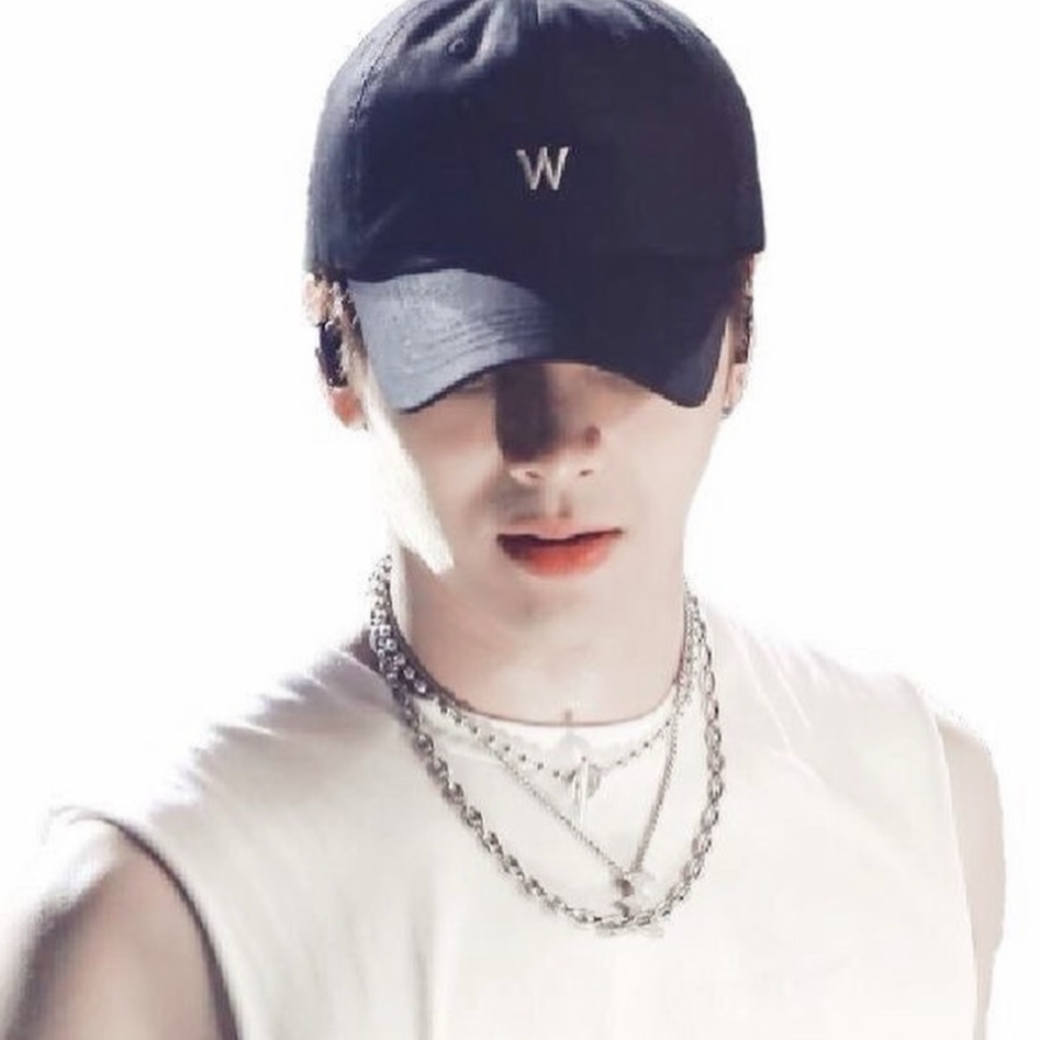 Latest photo of Jackson (GOT7)