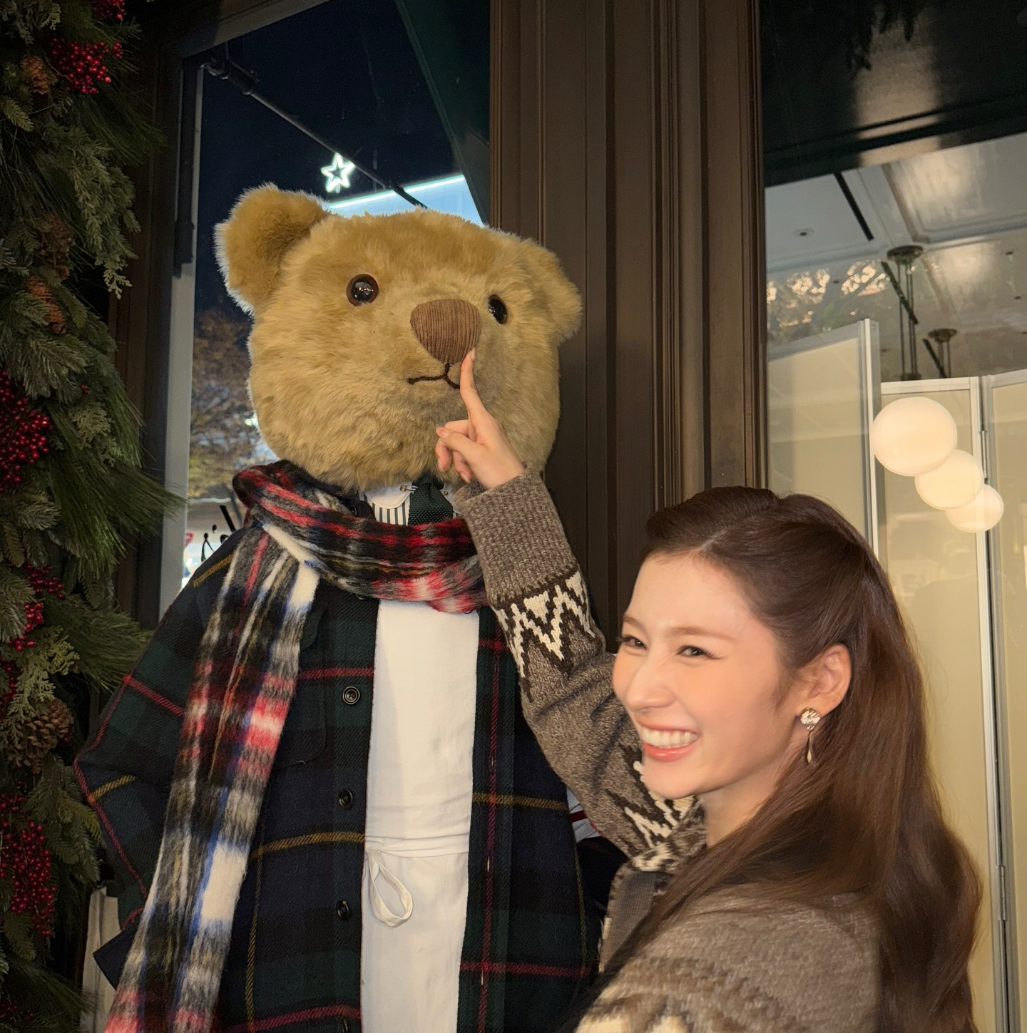 사나 (TWICE)의 비하인드 컷