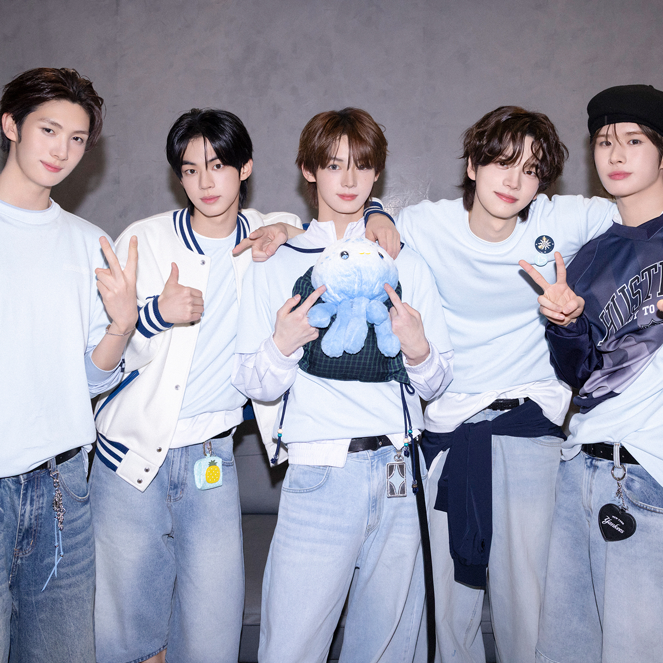 Behind-the-scenes cut of TWS