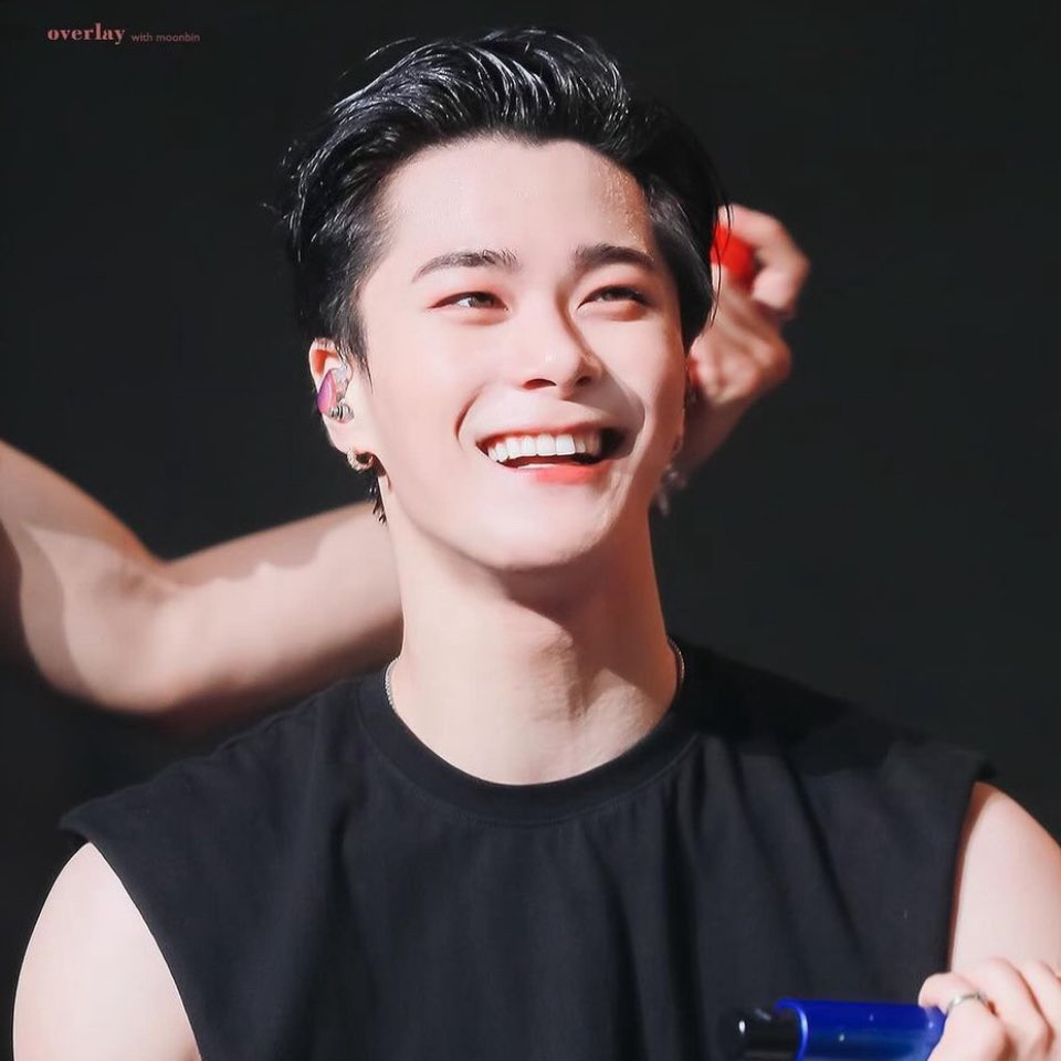 아스트로 최근 활동샷