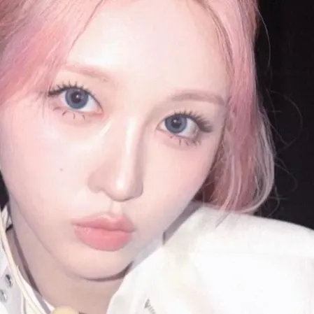 A moment captured by Gaeul (IVE)'s fan