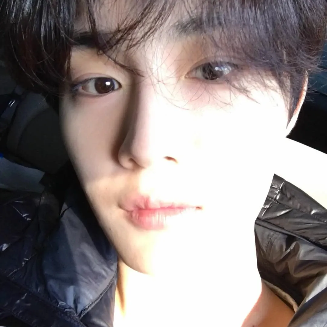 Recent activity shot of Hyunsuk
