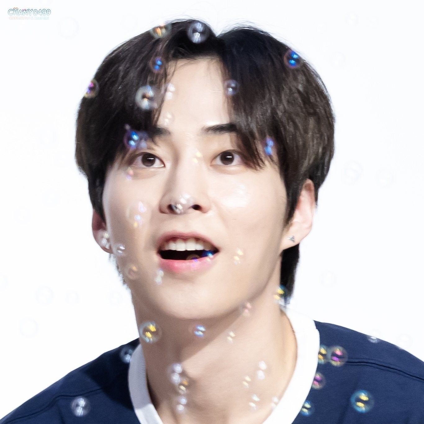 A moment captured by Xiumin (EXO)'s fan