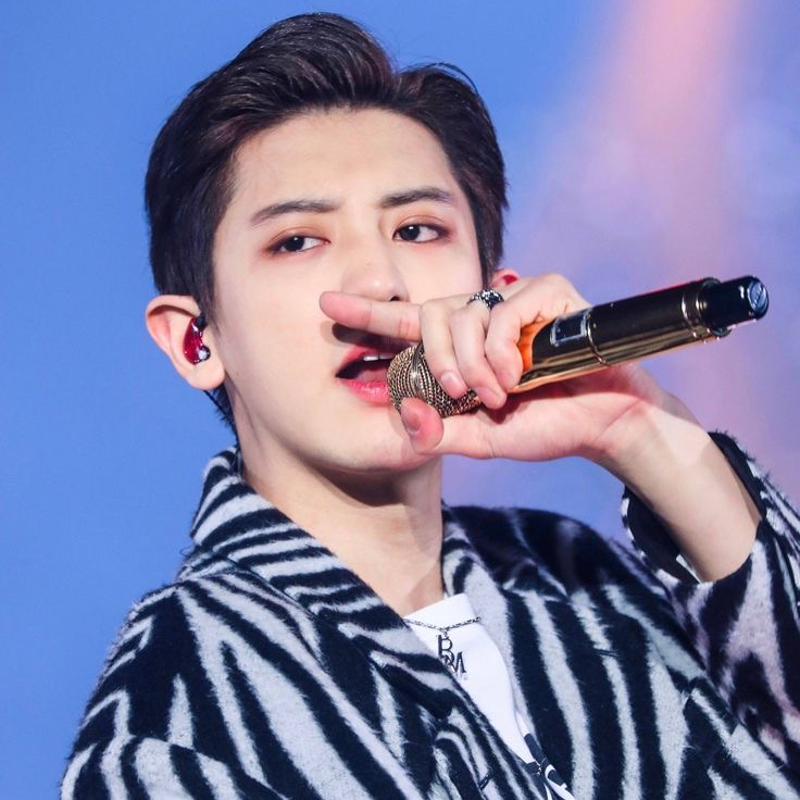 Foto aktivitas terbaru Chanyeol (EXO)