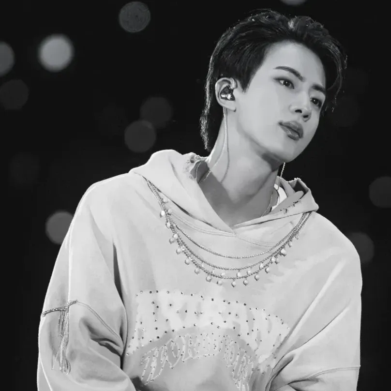 Foto terbaru Jin (BTS)