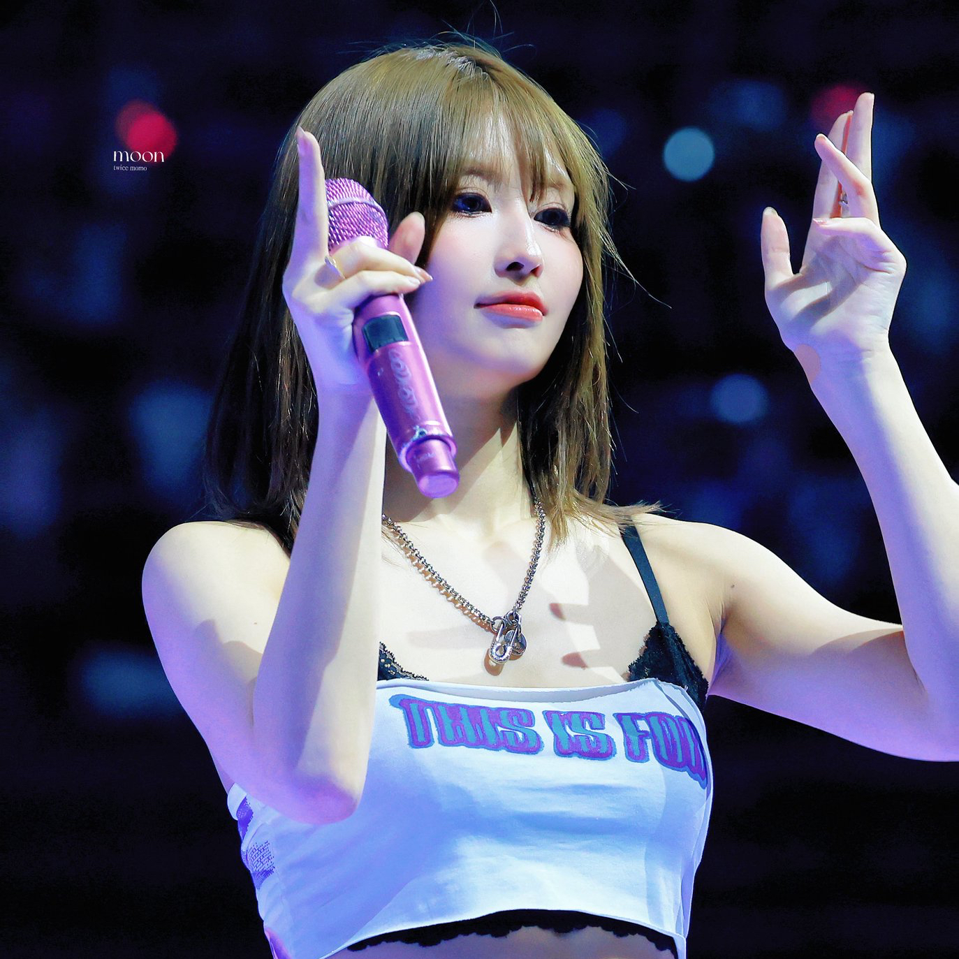 Momo (TWICE)粉絲拍下的瞬間