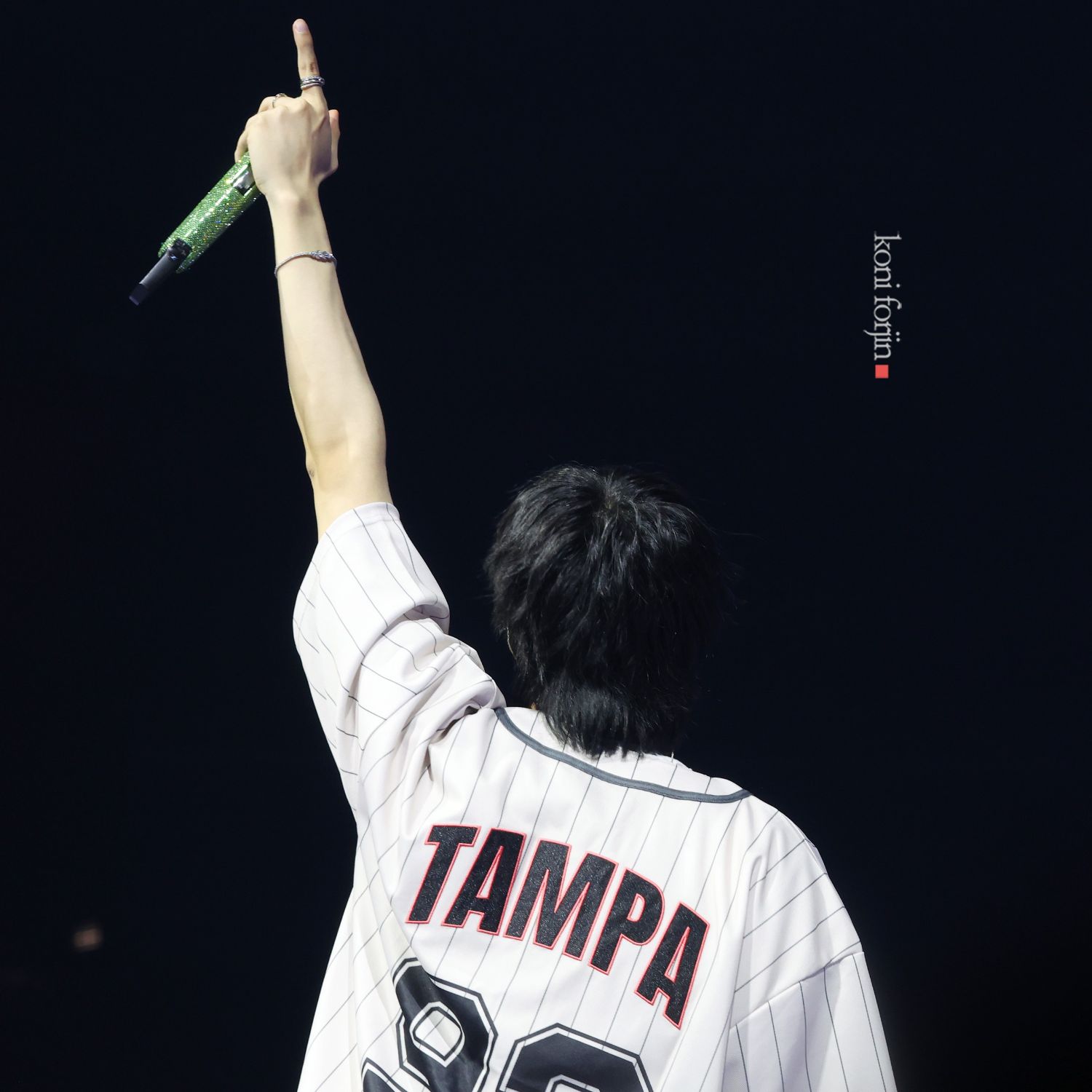 진 (방탄소년단)의 최신 사진