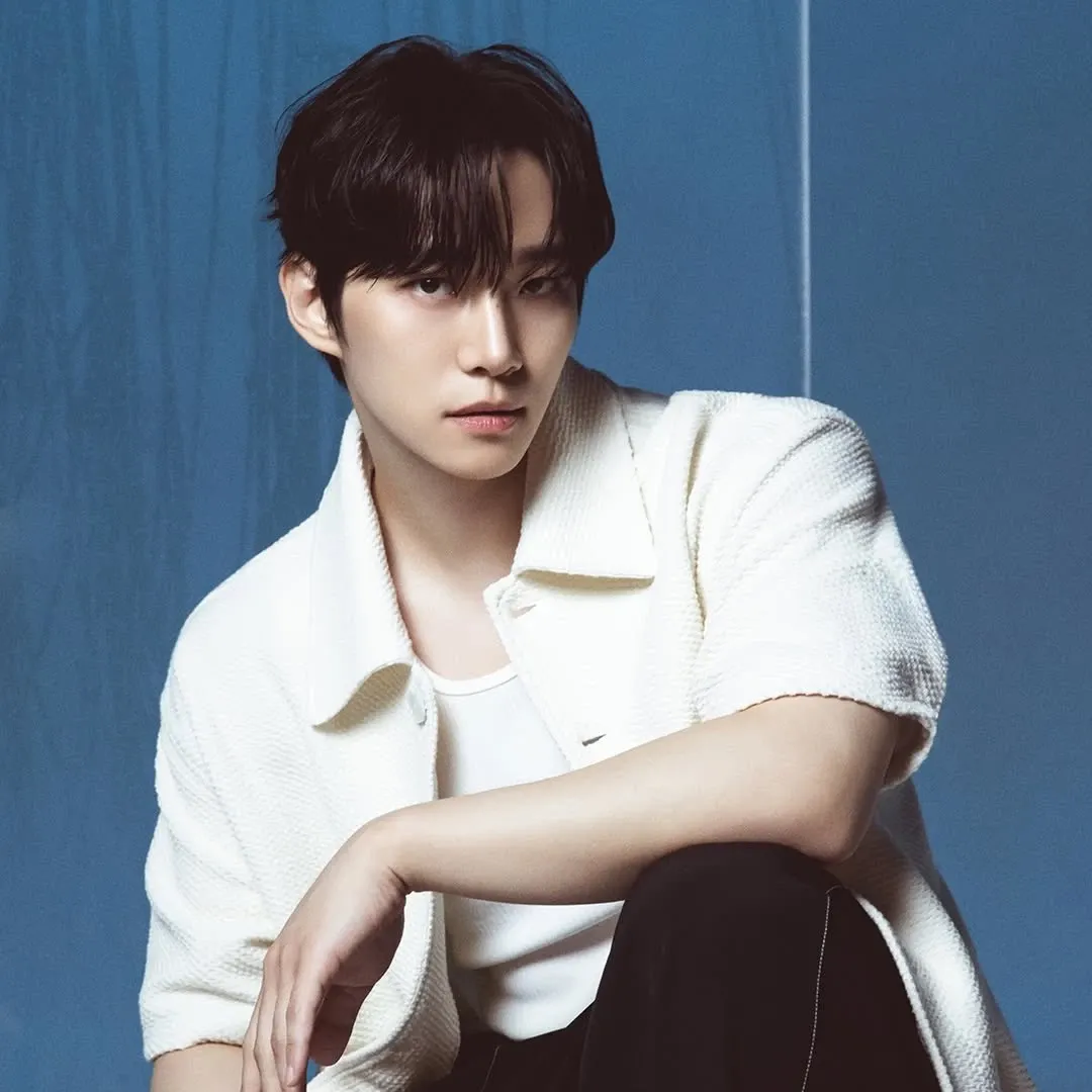 Behind-the-scenes cut of Junho (2PM)