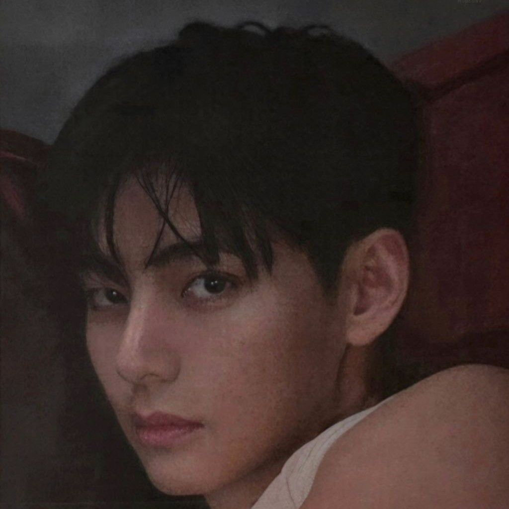 V (BTS)の最近の活動写真