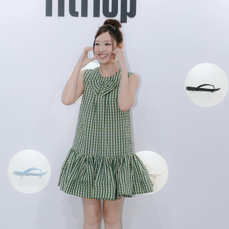 Behind-the-scenes cut of Nayeon (TWICE)