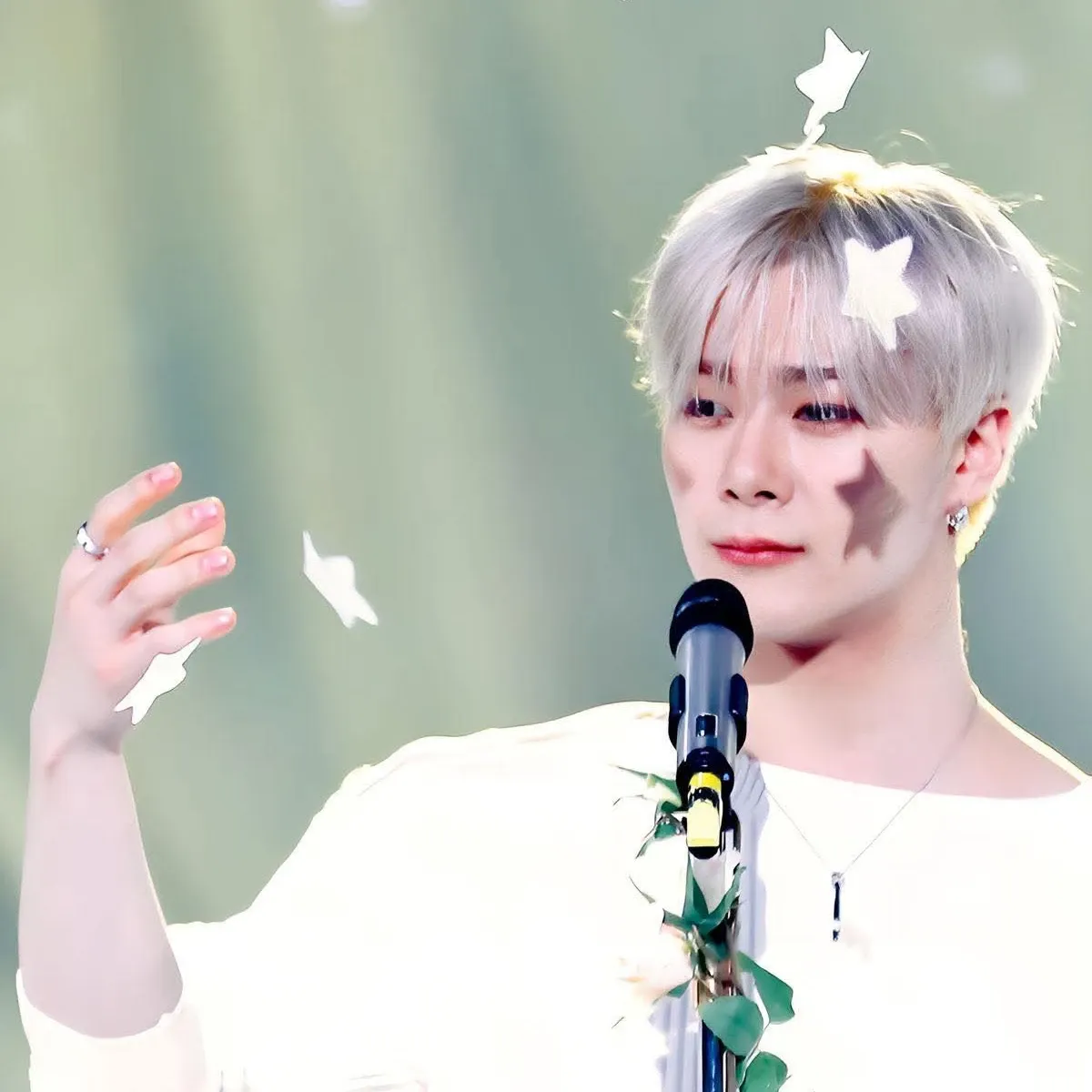 Latest photo of Moonbin (ASTRO)