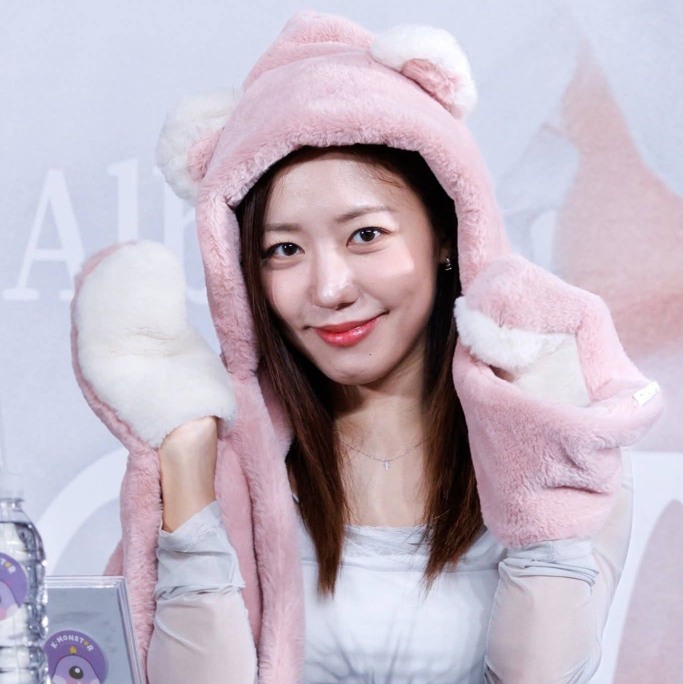 Behind-the-scenes cut of Kim Namjoo (Apink)