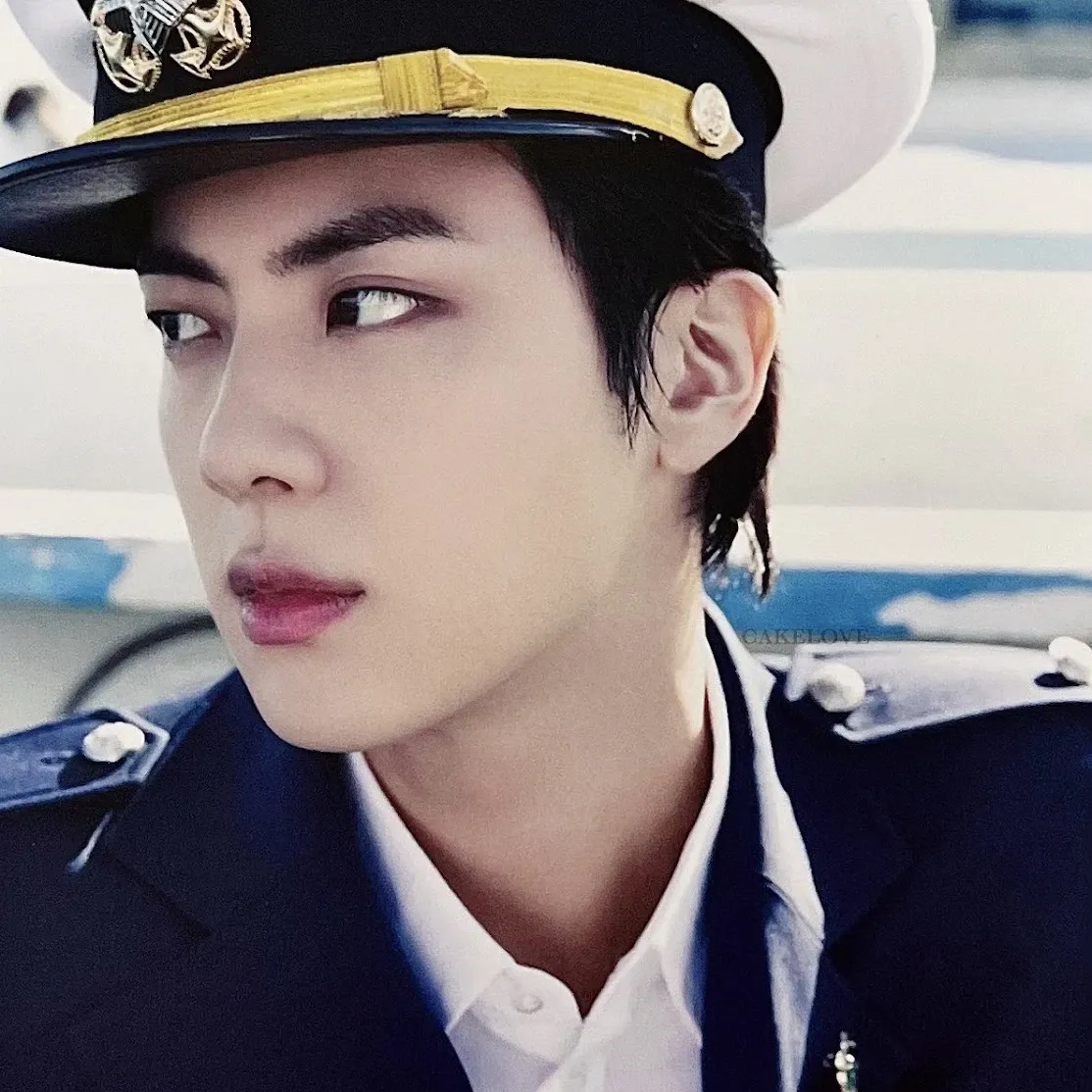 Potret di balik layar Jin (BTS)