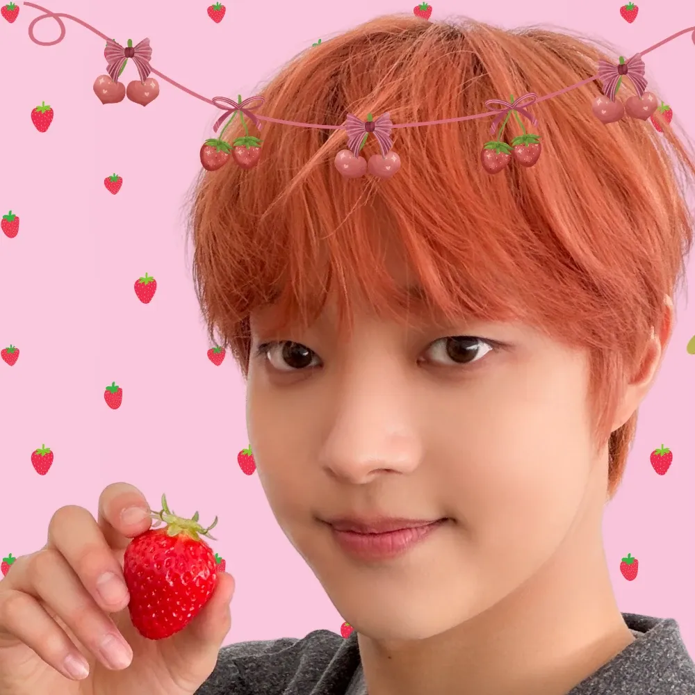 Latest photo of EJ (&TEAM)