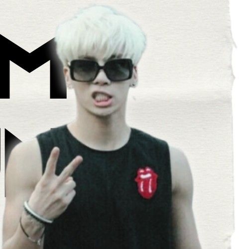 A moment captured by Jonghyun (SHINee)'s fan