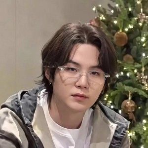 슈가 (방탄소년단)의 최신 사진