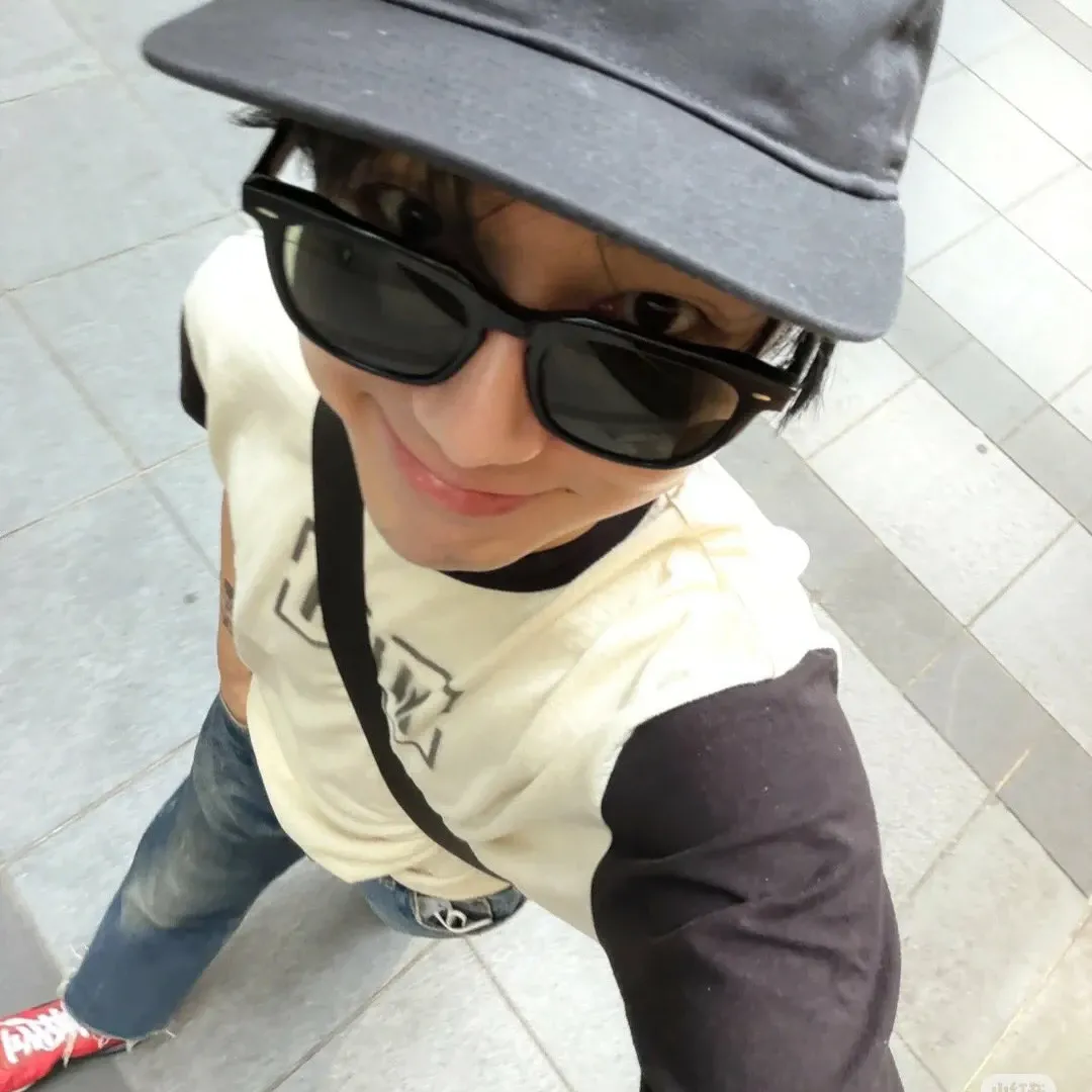 Feed komunitas K-pop terpanas hari ini