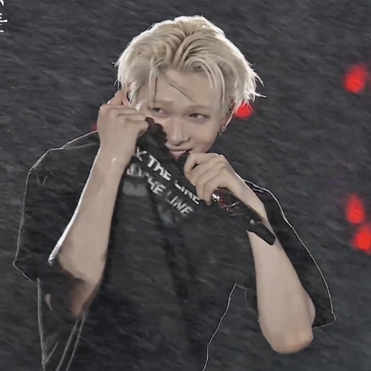 ニキ (ENHYPEN)の舞台裏ショット