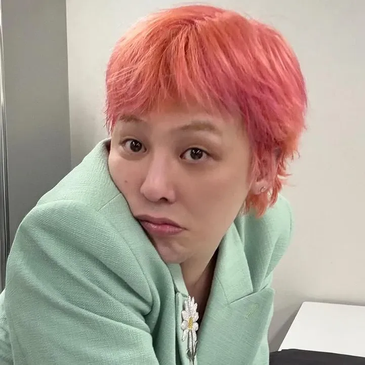A moment captured by G-DRAGON (BIGBANG)'s fan