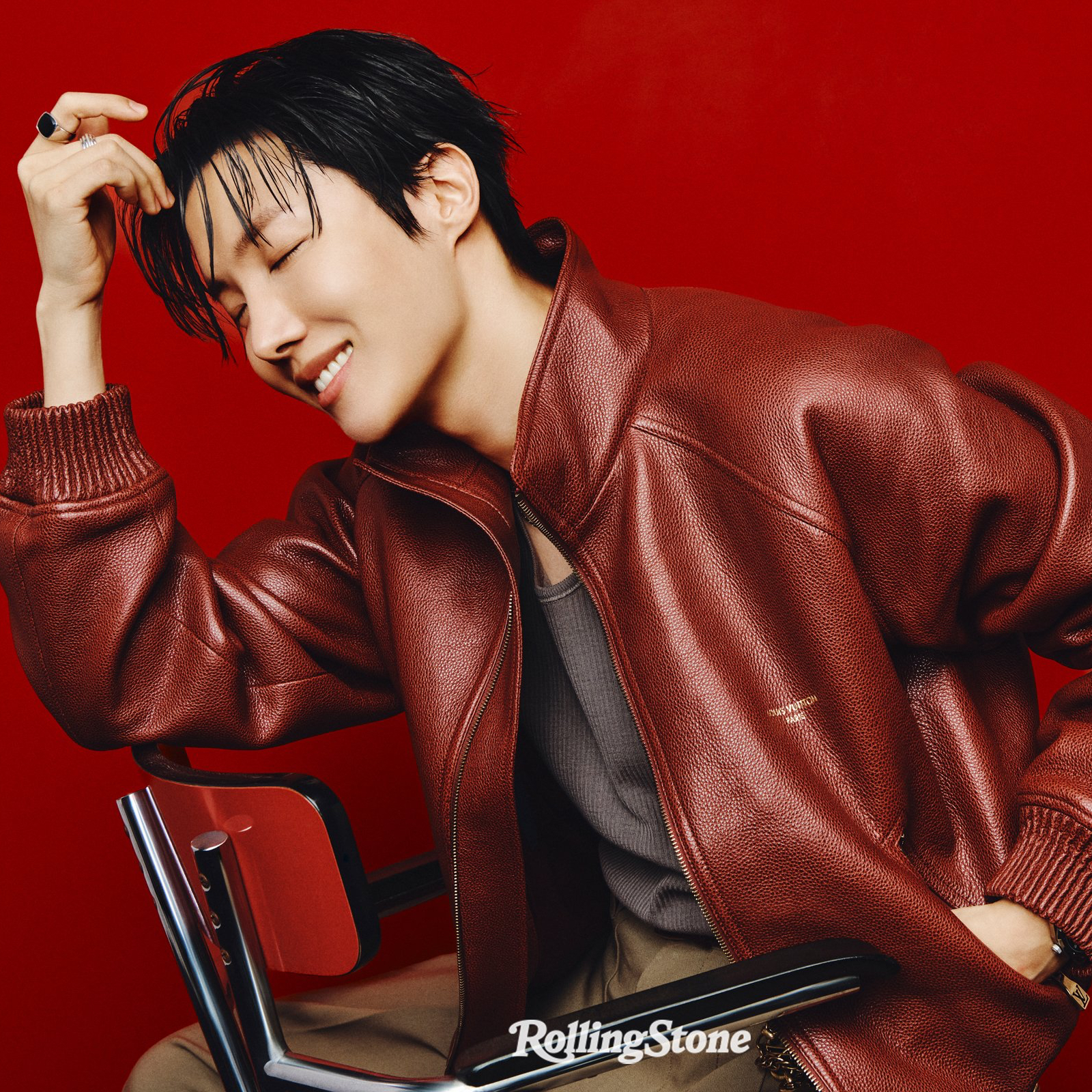 Momen yang diabadikan oleh penggemar j-hope (BTS)