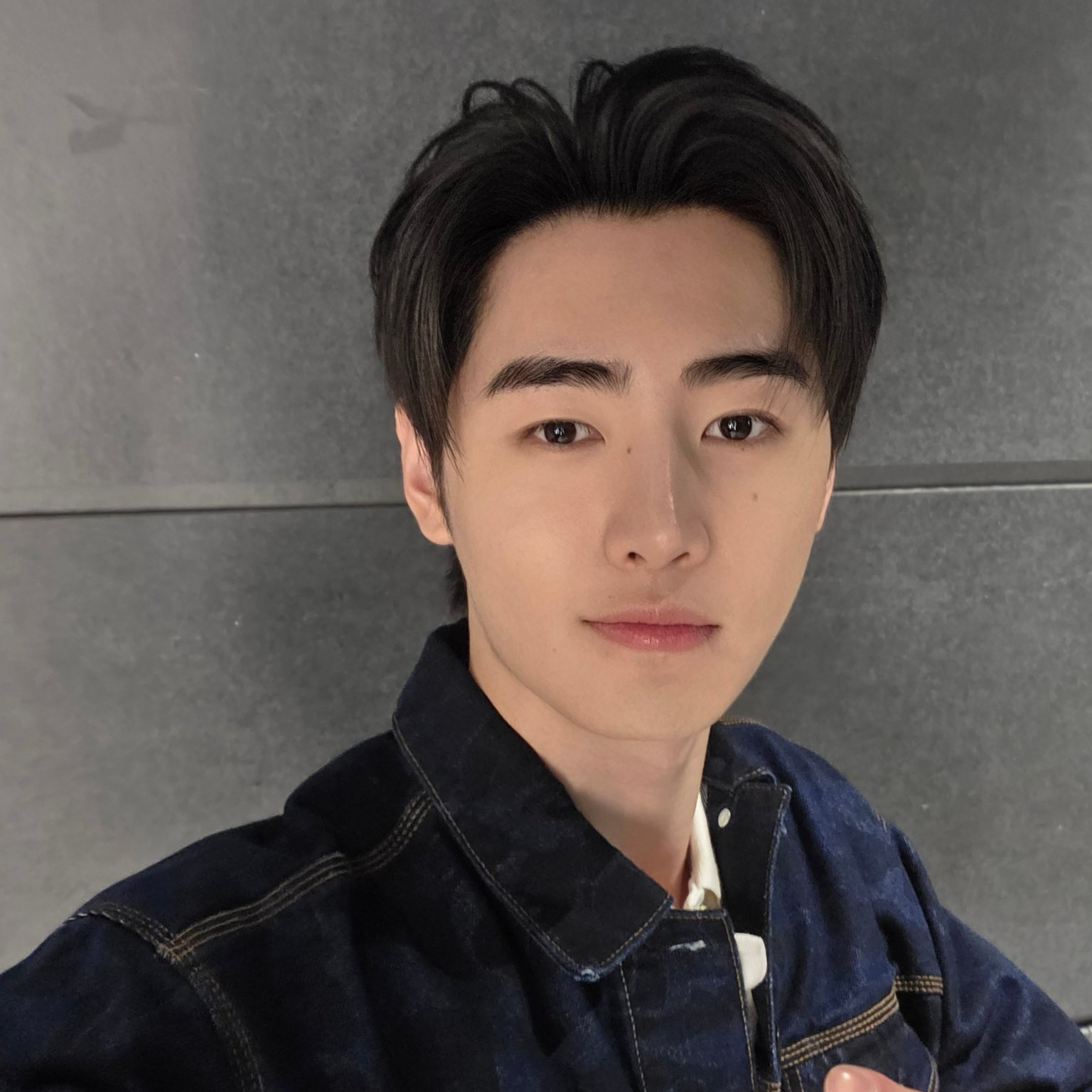 成訓 (ENHYPEN)的最新活動照片