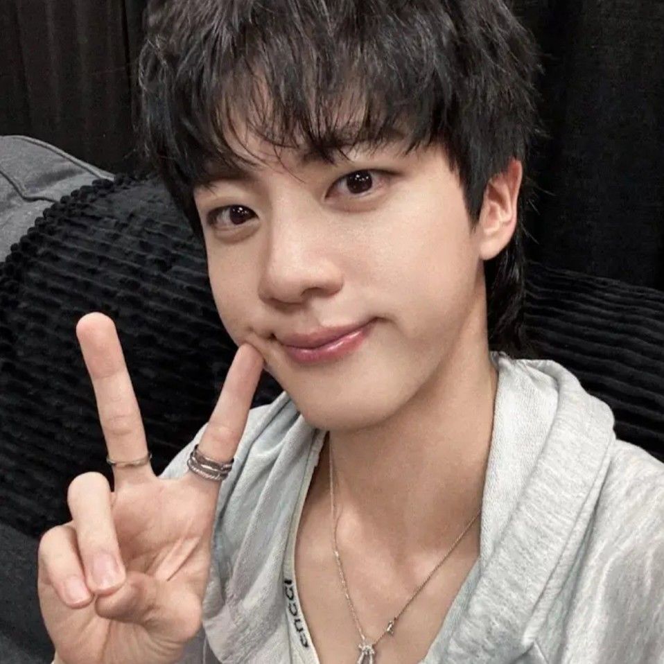 Foto terbaru Jin (BTS)