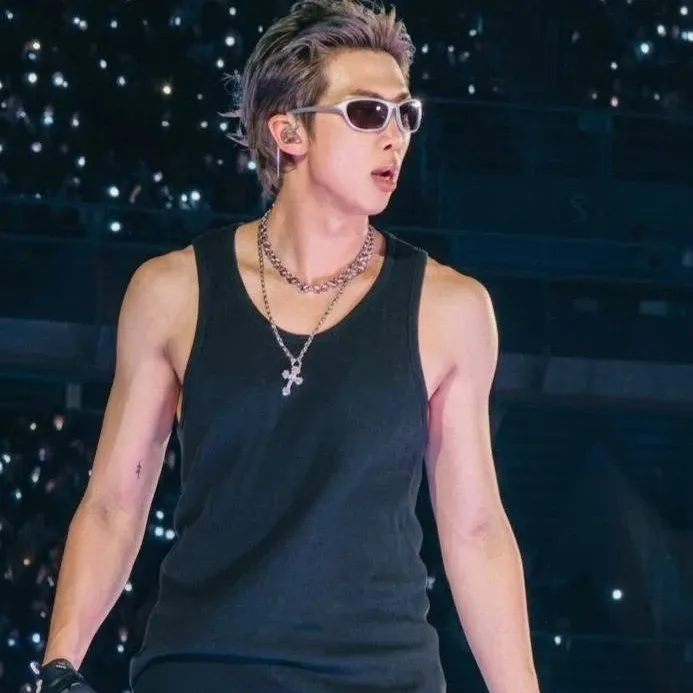 Momen yang diabadikan oleh penggemar Jin (BTS)