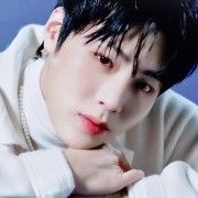 하성운 최근 활동샷