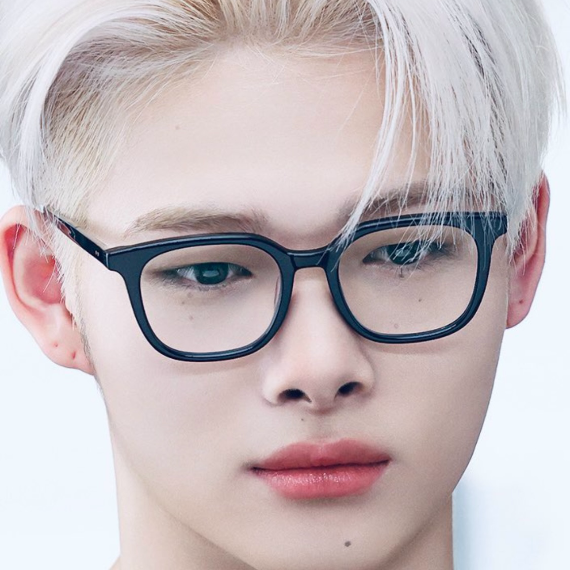 Foto aktivitas terbaru NI-KI (ENHYPEN)