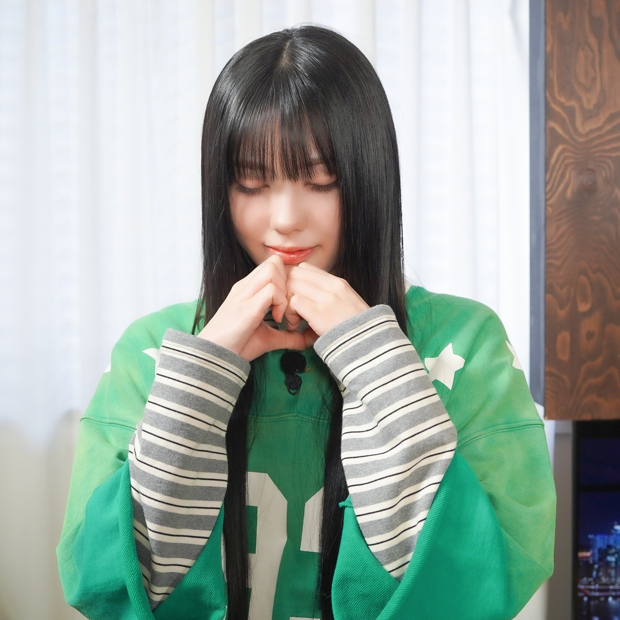 Behind-the-scenes cut of Koko (izna)