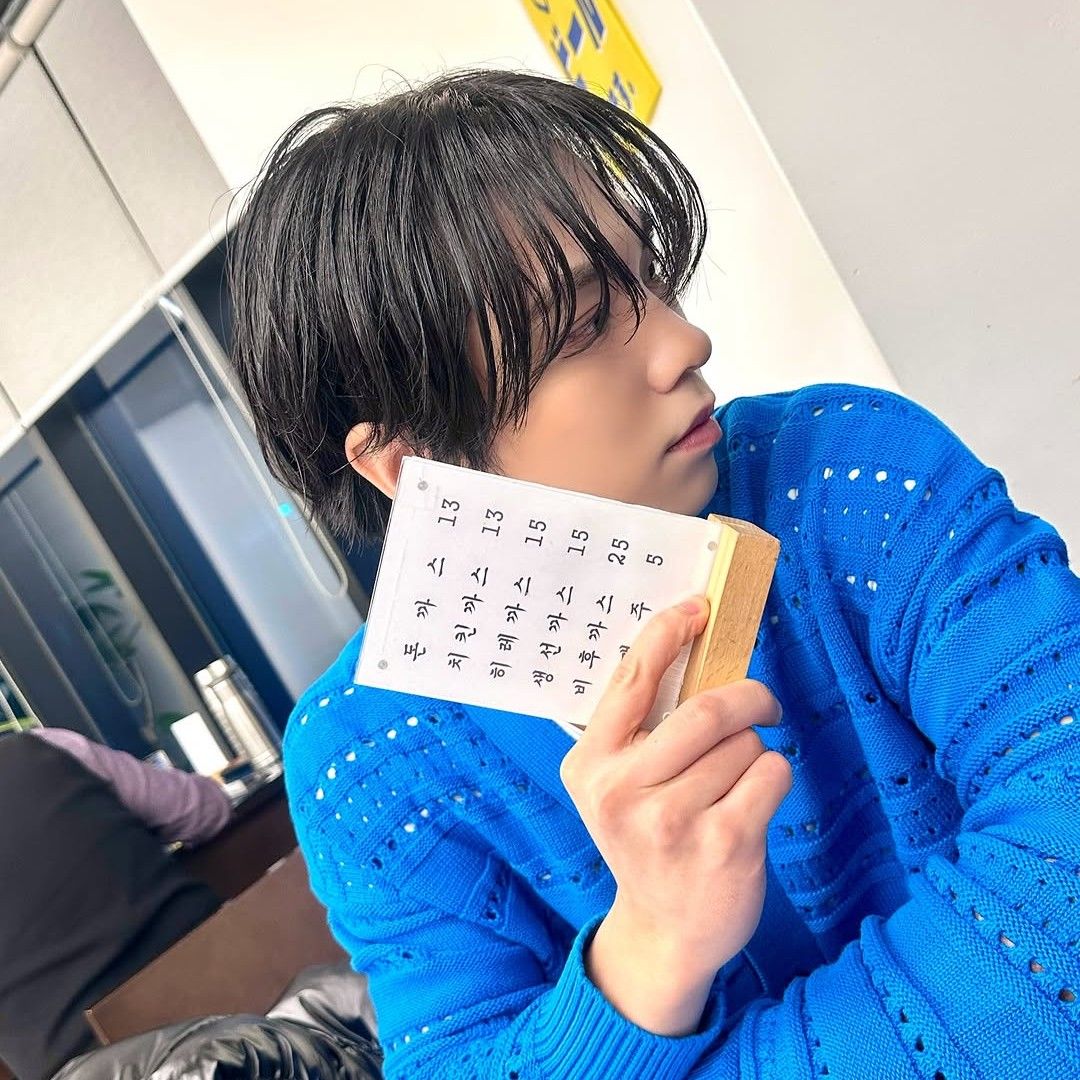 A moment captured by Rocky's fan