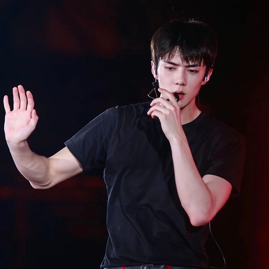 세훈 (EXO) 최근 활동샷