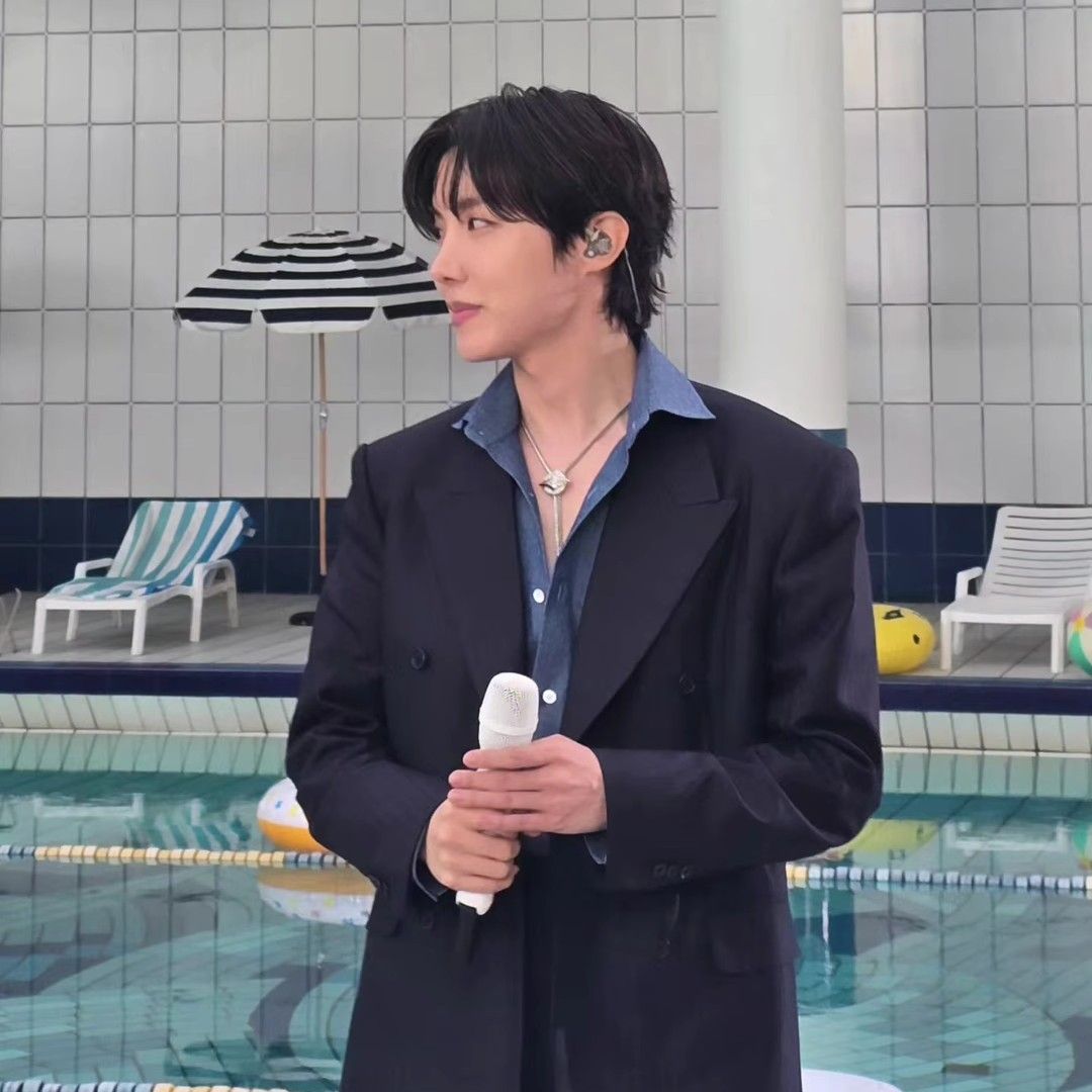 Behind-the-scenes cut of j-hope (BTS)