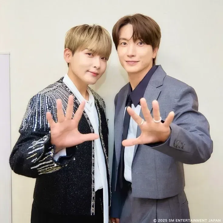 Behind-the-scenes cut of Leeteuk (Super Junior)