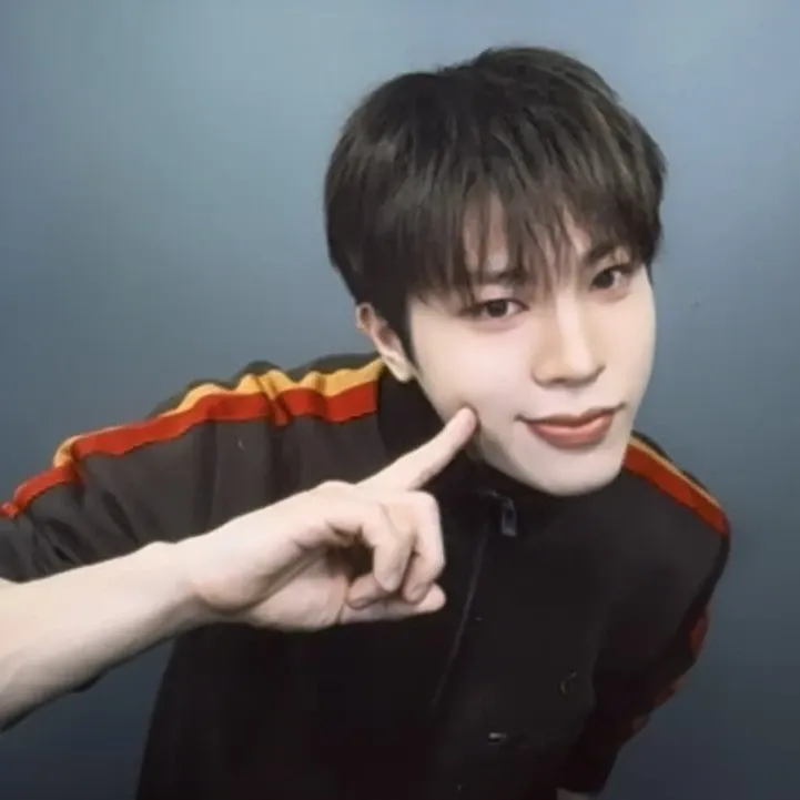 Momen yang diabadikan oleh penggemar So Junghwan (TREASURE)
