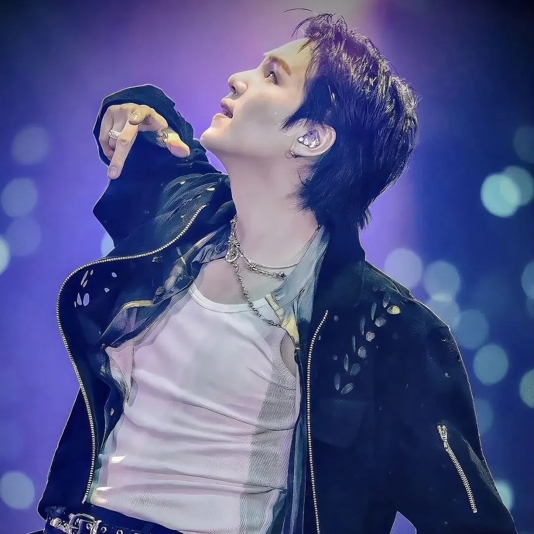 슈가 (방탄소년단) 최근 활동샷