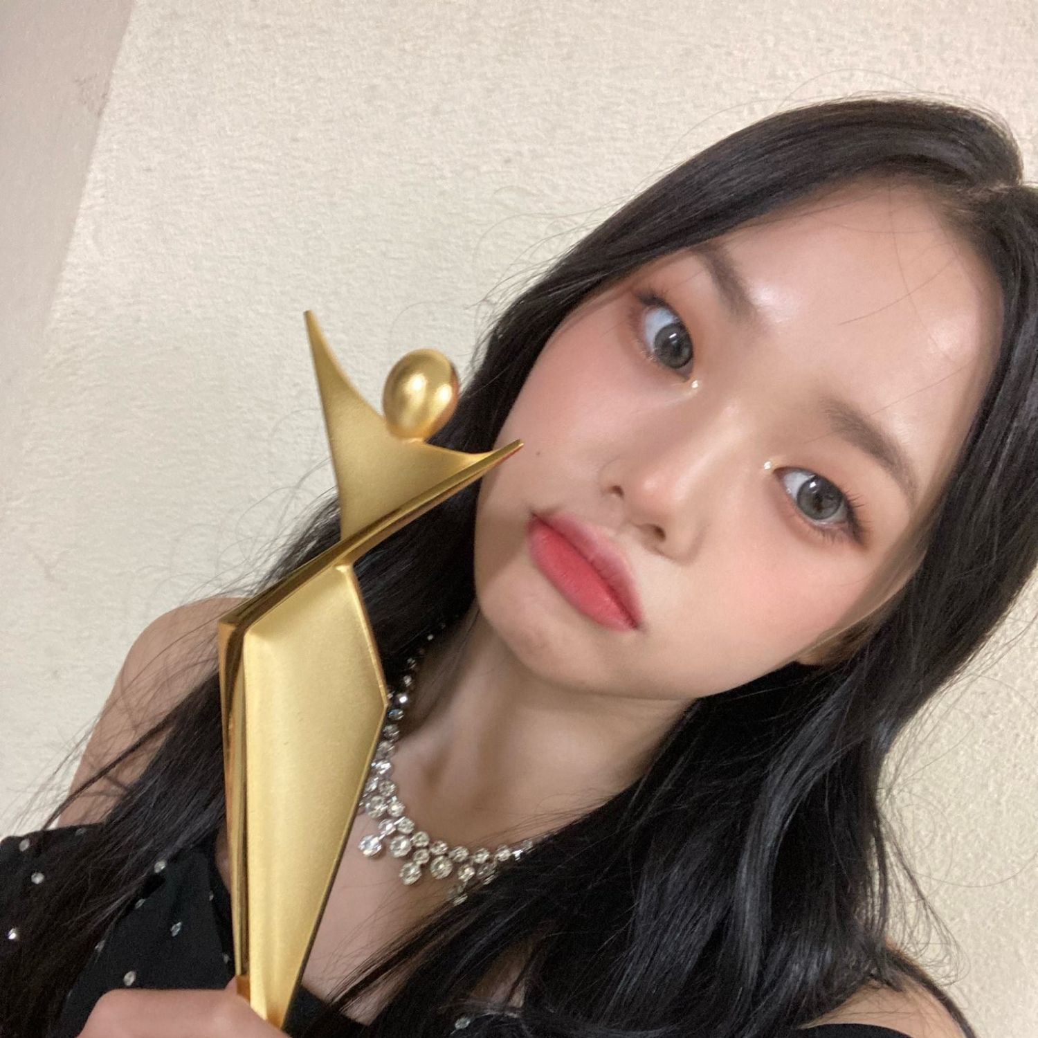 Recent activity shot of Park Boeun (CLASS:y)