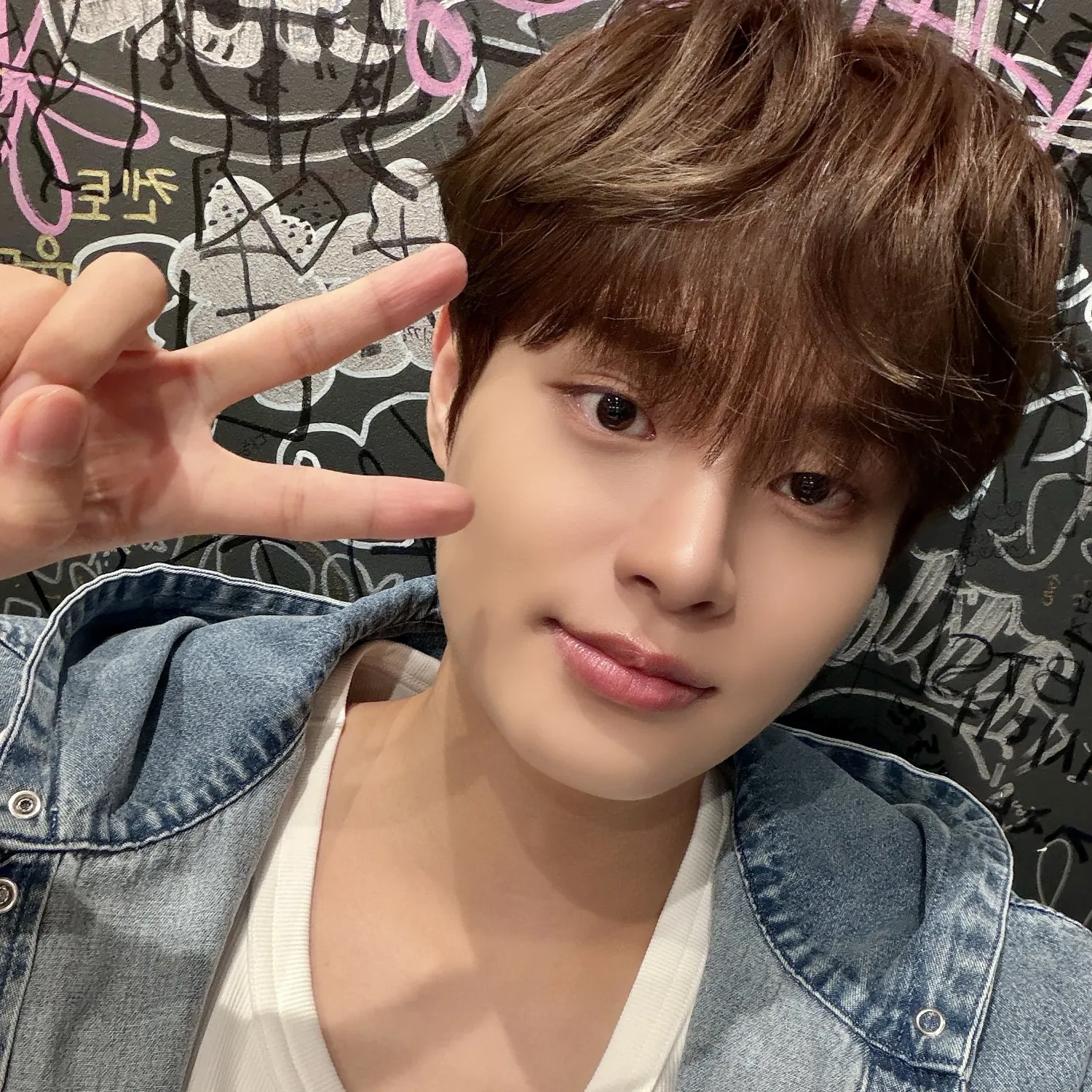 Behind-the-scenes cut of Lee Daehwi (AB6IX)