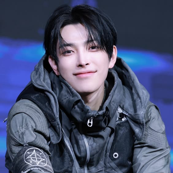 Behind-the-scenes cut of Hongjoong (ATEEZ)